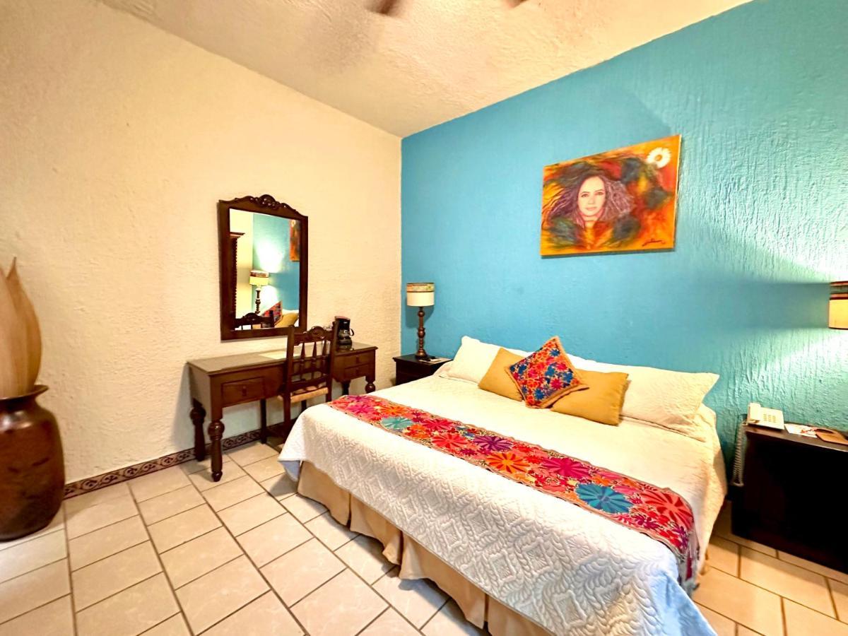 La Villa Del Ensueno Boutique Hotel Tlaquepaque Exterior photo