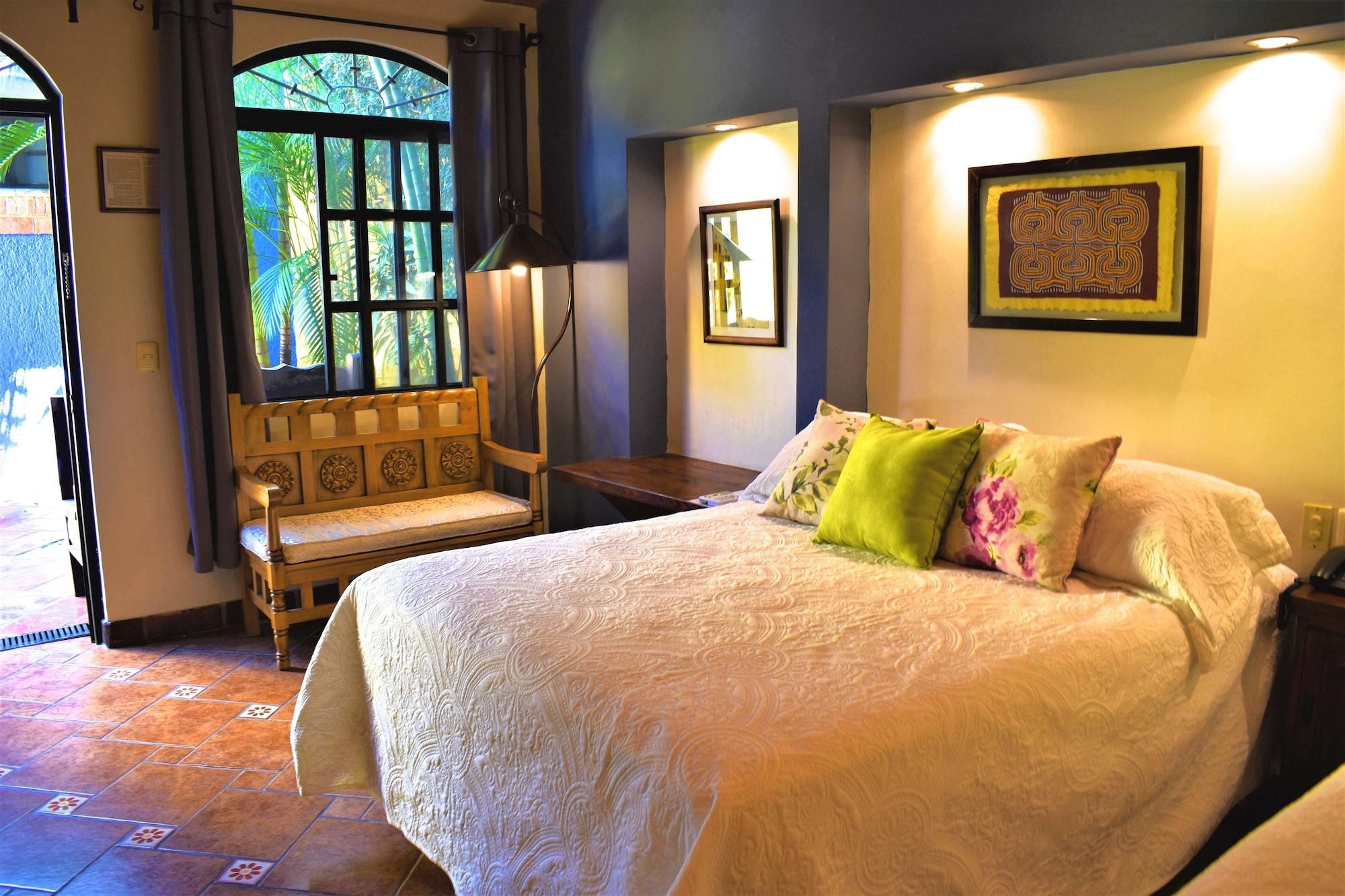 La Villa Del Ensueno Boutique Hotel Tlaquepaque Exterior photo